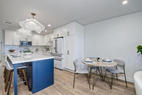 Oceanfront, Luxury Remodel, Pool, Walk To Dining, Энсинитас (фото 5)