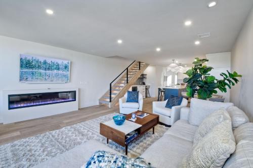 Oceanfront, Luxury Remodel, Pool, Walk To Dining, Энсинитас (фото 8)