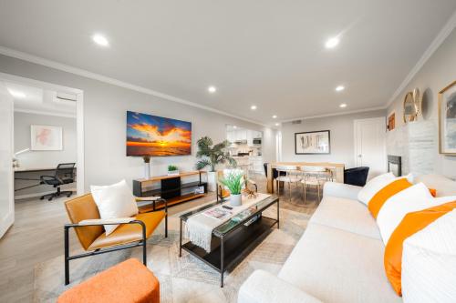 4BR Lux Los Gatos Home: Style & Comfy in 洛思加圖斯