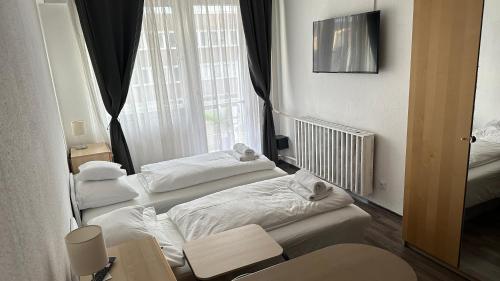 Hermina Apartmanok Westend - image 6