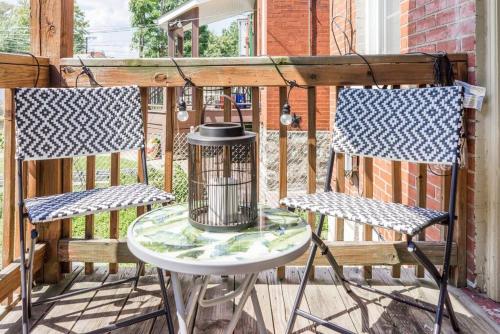 Beautiful 6BR 2 Kitchens Duplex By StayStLouis