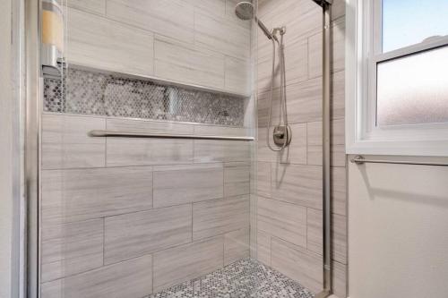 Modern home near colleges in Claremont (CA)