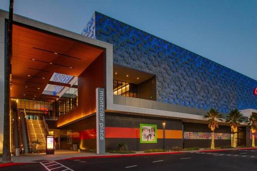 Modern home near colleges in Claremont (CA)