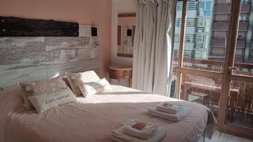 Departamento completo para 2 personas - Esquina Plaza Mitre