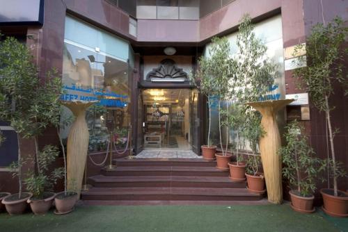 Hafez Hotel Apartments - Al Ras Metro Station - image 4