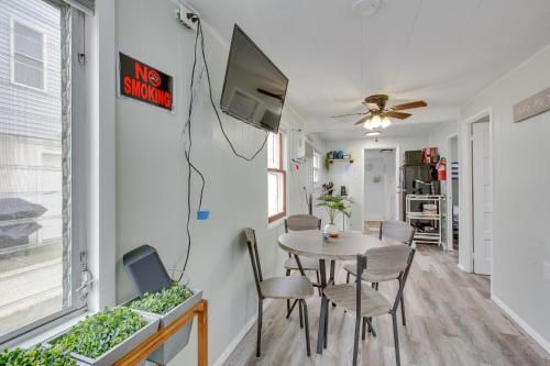 Cozy Wildwood Apartment Near Pier and Beach! in Wildwood, USA