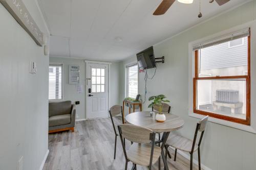 Cozy Wildwood Apartment Near Pier and Beach! in Wildwood, USA