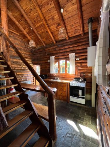 Kitchen, Cabanas Temistocles in Esquel
