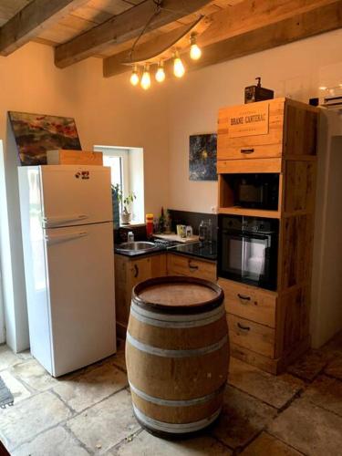 Maison familiale avec piscine in แซ็ง-ตาม็อง-มงรงด์