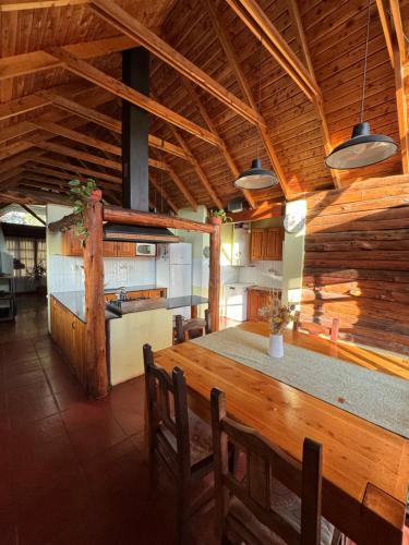 Kitchen, Cabanas Temistocles in Esquel