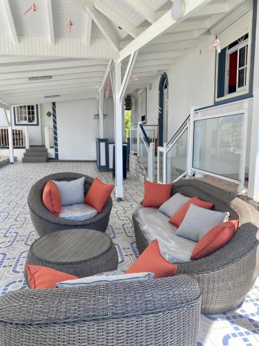 Bungalow Tafial vue sur mer in Sainte Anne