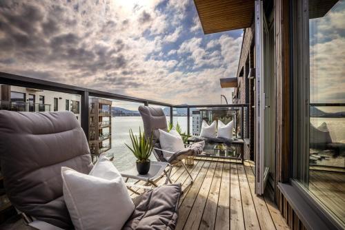 New penthouse apartment with sea view in Bergen centrum