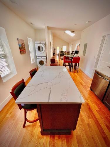 Perrin Place Unit 3 in Boston, USA