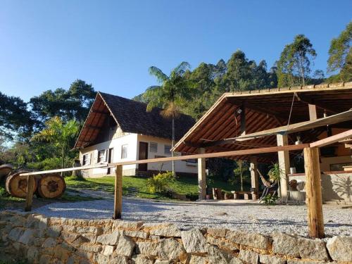 Chalé Chácara Caminho do Vale CASA DE TEMPORADA