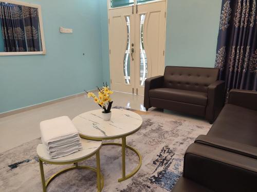 Villa Tamu Dr Din - Portable Pool in Rantau Panjang