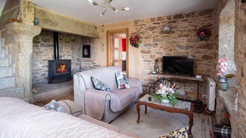 AG Casa Rústica Laxe con jardín y playa a 7km (AG Casa Rustica Laxe con jardin y playa a 7km) in Vimianzo