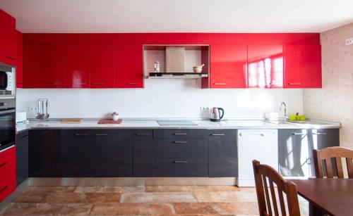 AG Casa Rústica Laxe con jardín y playa a 7km (AG Casa Rustica Laxe con jardin y playa a 7km) in Vimianzo