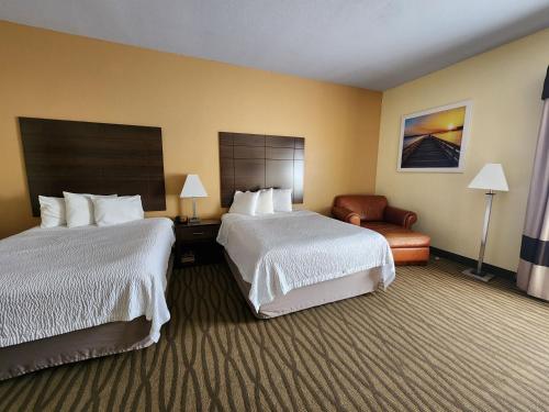 Days Inn & Suites by Wyndham Pasadena