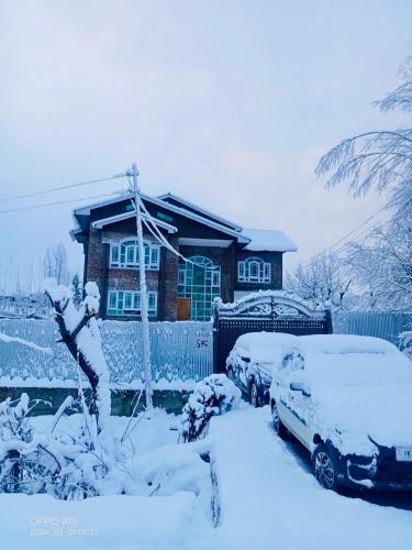 B&B Gulmarg - Sunset View Gulmarg - Bed and Breakfast Gulmarg