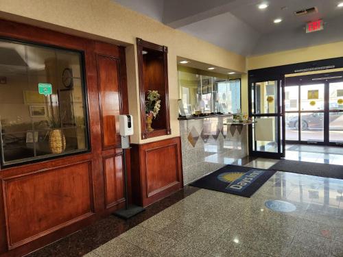 Days Inn & Suites by Wyndham Pasadena - main image