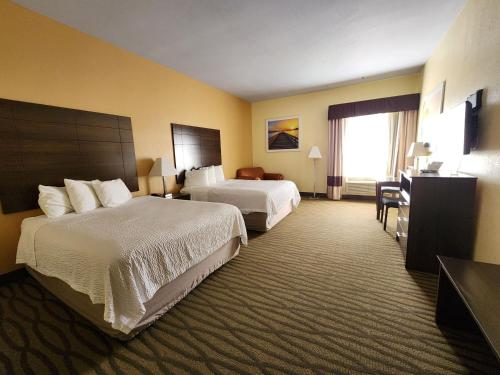 Days Inn & Suites by Wyndham Pasadena - Hotel