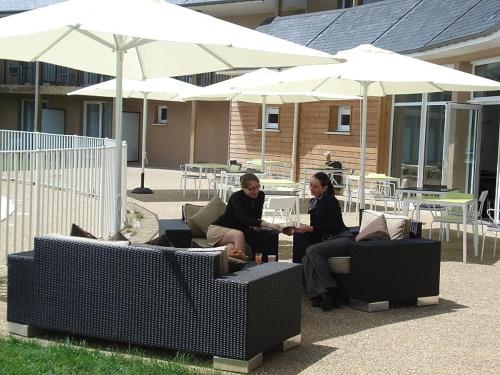 ระเบียง/ชานเรือน, Adonis Hauts De Honfleur in องเฟลอ