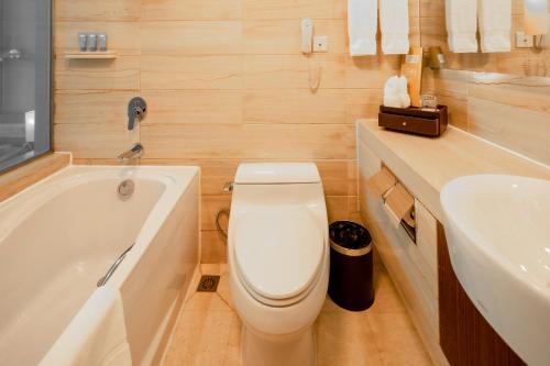 room detail thumbnail 2