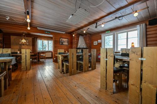 Restaurant, Forsgarden Bed & Breakfast in Transtrand