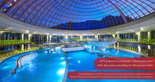 Басейн, Hotel Špica Laško (Hotel Spica Lasko) in Ласко