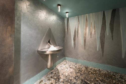 Hotel Adula - image 11