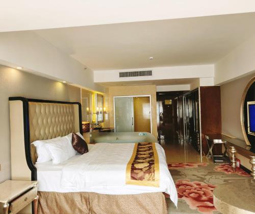 European Style Deluxe King Room