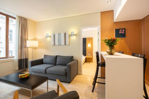 B-aparthotel Grand Place - image 2