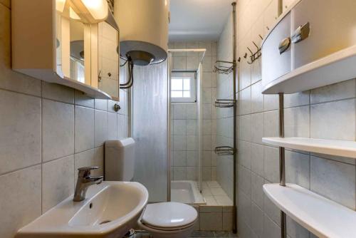 Apartment image 10