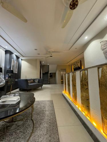 Shelton Boulevard Hotel Lahore in 布爾班