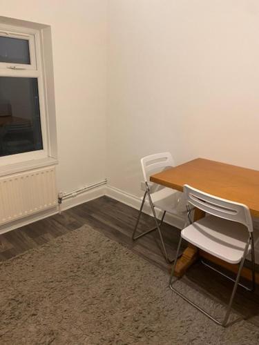 Зручності, Circle Guest House Bed Only in Bargate