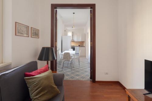Nuovo appartamento a S. Lorenzo con 3 camere, Řím (fotografie 3)