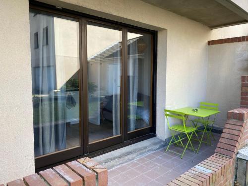 Appart cozy rénové proche gares, balcon & parking photo 2