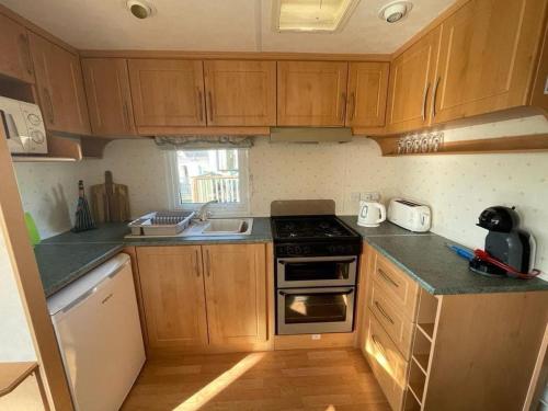 2 bedroom cosy caravan