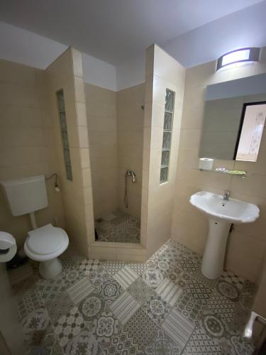 One-Bedroom Apartment with Balcony