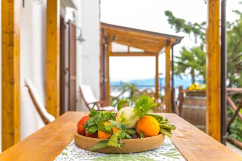 Starhost - La Casella seaview garden terrace and parking, Cetara (photo 8)