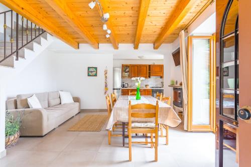 Starhost - La Casella seaview garden terrace and parking, Cetara (photo 10)
