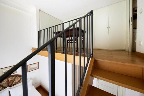 iFlat Retro Chic Apartment in Prati, Rome (photo 6)