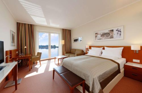 1 queen bed