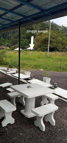 Homestay Hulu Langat with POOL and RIVER Free Fishing Village Panorama WiFi and Netflix