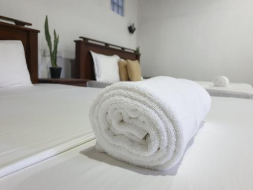 Enara Luxury Stay - Tap to explore photos