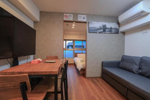 self-check in-5mins walk from shinokubo station free wifi 2