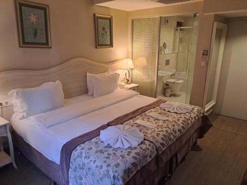 Comfort Double or Twin Room image 5