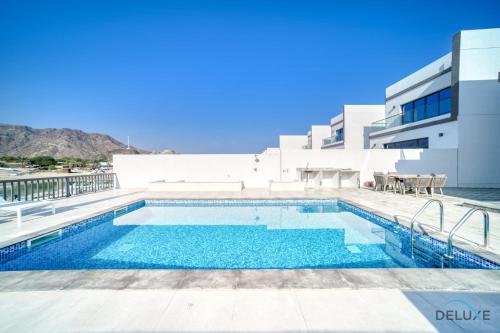 High-end 4BR Villa with Assistant’s Room Al Dana Island, Fujairah by Deluxe Holiday Homes