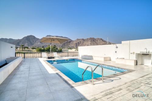 High-end 4BR Villa with Assistant’s Room Al Dana Island, Fujairah by Deluxe Holiday Homes