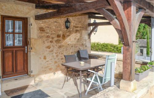 Gorgeous Home In Cenac-et-saint-julien With Kitchen